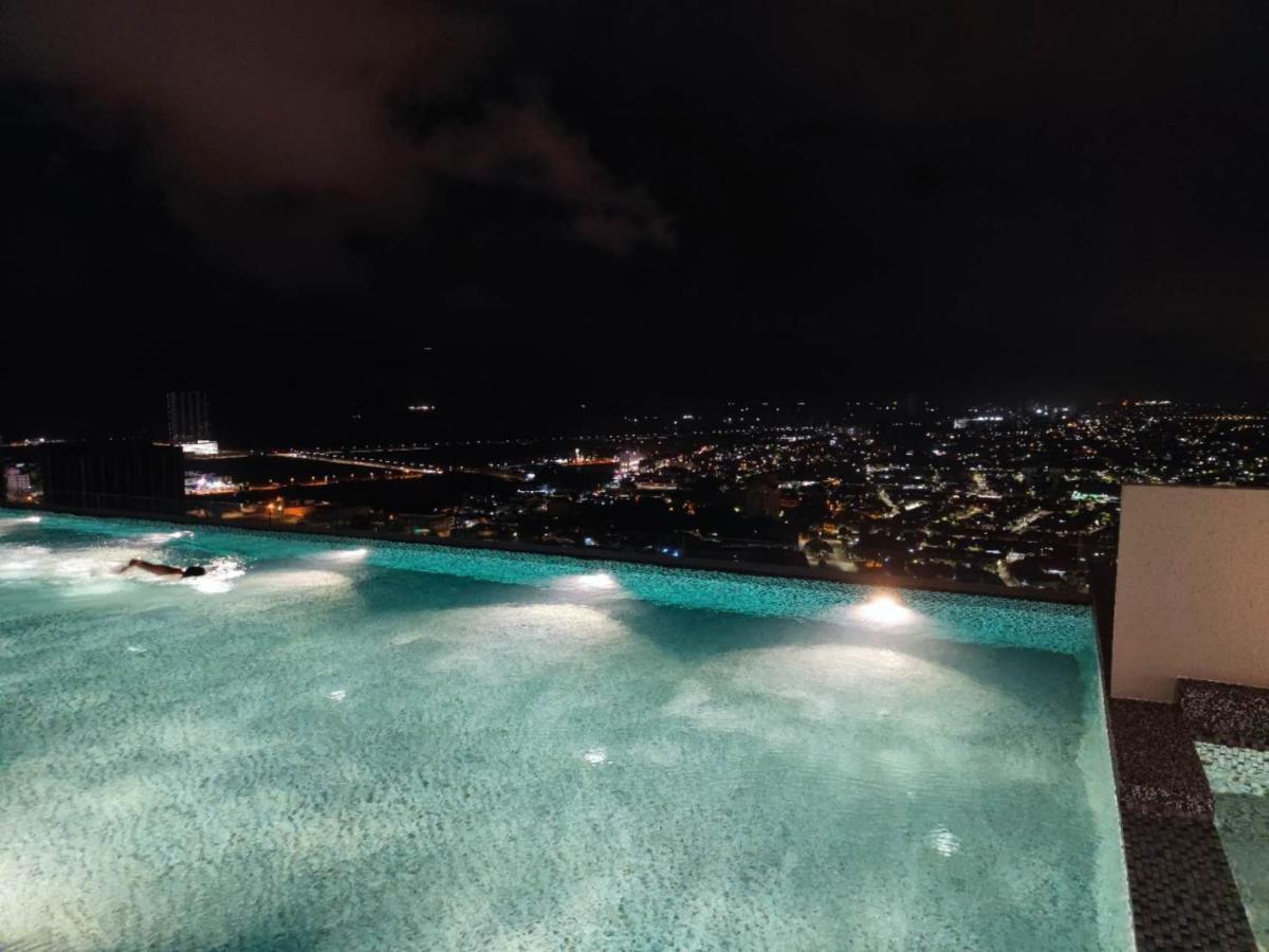 Quartz Residence Melaka By Renshi Exteriör bild